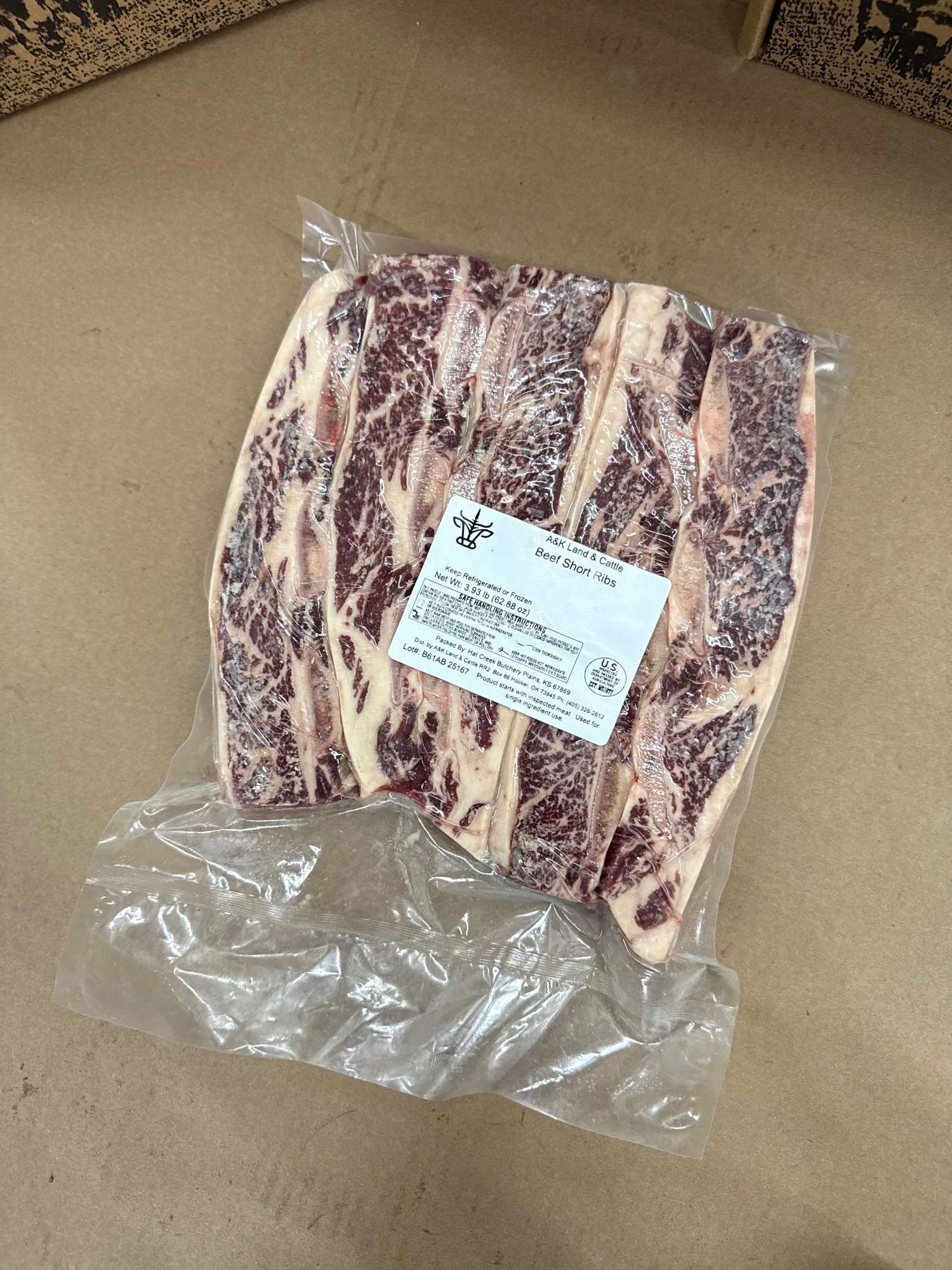 Beef Short Ribs – 3–4 ribs per pack (Avg. 3–4 lbs)